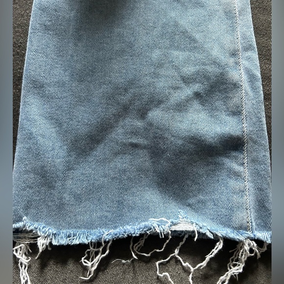 PAIGE, size 26”Rory Crop Flare w/ Raw Trim hems. Soft blue. Denim from heaven - Picture 9 of 11